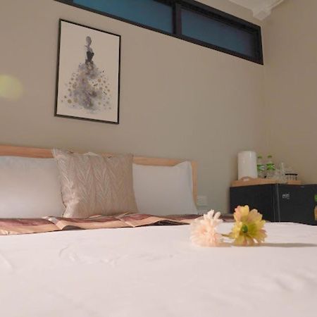 Bnb98 Silom Hotel Banguecoque Exterior foto