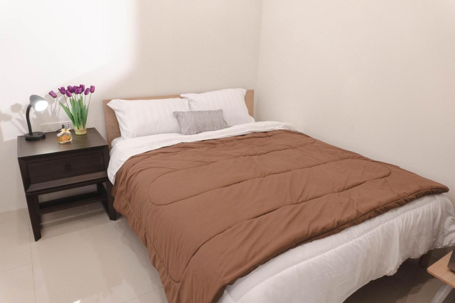 Bnb98 Silom Hotel Banguecoque Quarto foto